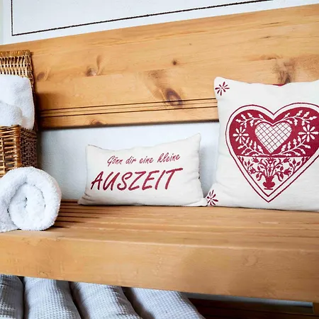 Farm stay Kinderbauernhof Ierzerhof