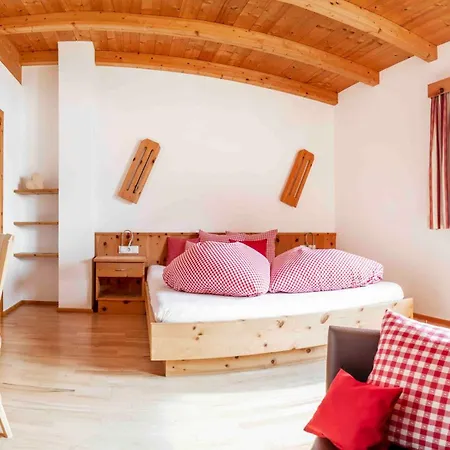 Kinderbauernhof Ierzerhof * Arzl im Pitztal