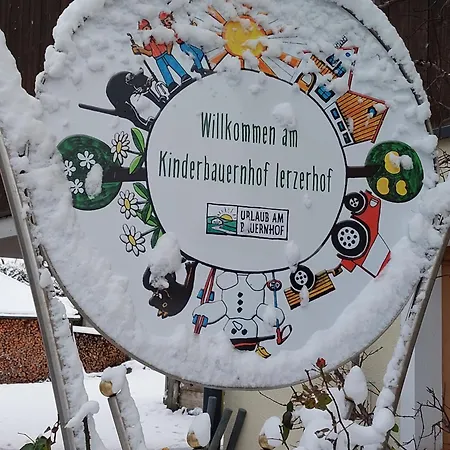 Κατάλυμα σε φάρμα Kinderbauernhof Ierzerhof *